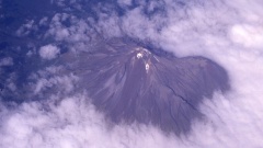 Mt. Taranaki (bzw. Mt. Egmont) aus der Luft.