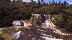 Rainbow Terrace im Orakei-Korako-Gebiet.