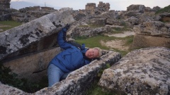 Eines der zahllosen Gräber in Hierapolis.