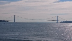 New York: Die Verizano Bridge von der kostenlosen Staten Island Ferry.